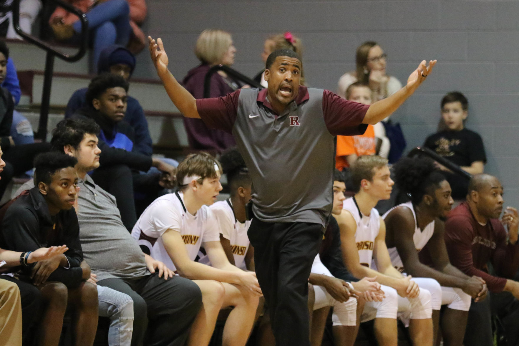 Jay M Robinson vs Carson Basketball-44.jpg